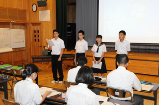 学校での取り組みを発表しました