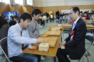 憧れのプロ棋士と指導対局