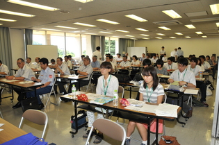 中間発表会（参加者の様子）