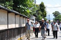 古き良き板塀の町並みを散策