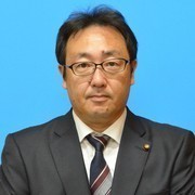 半田　大介